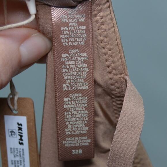 SKIMS Wireless Form T-Shirt Bra NWT Sienna Size 32B - Picture 6 of 8